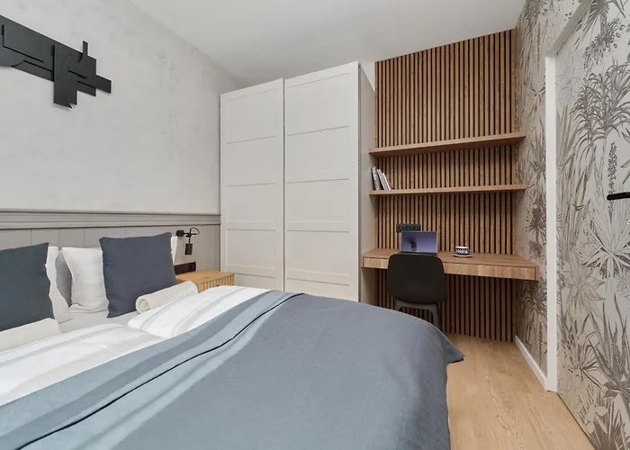 Apartment Bialowieska 69 - Ekskluzywny W Porcie Popowice Z Parkingiem I Balkonem - - Fair *