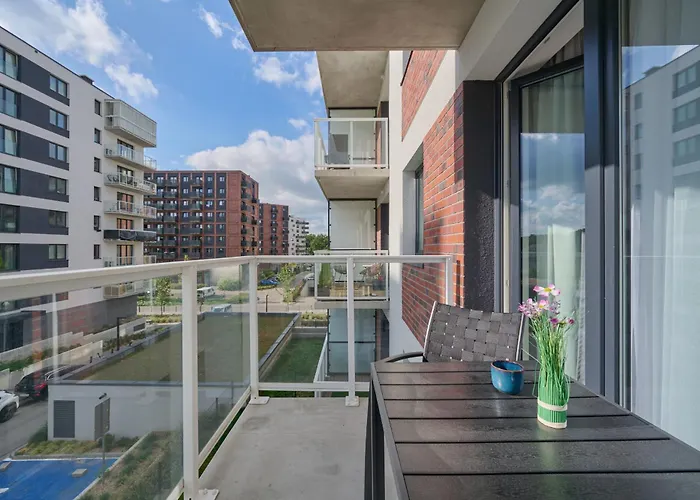 Bialowieska 69 - Ekskluzywny W Porcie Popowice Z Parkingiem I Balkonem - - Fair Wrocław